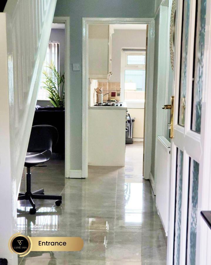 Nr Birmingham City Centre, 5 Bed, Luxe Inn Bagian luar foto