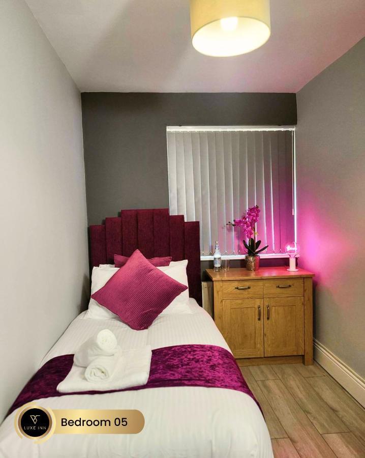 Nr Birmingham City Centre, 5 Bed, Luxe Inn Bagian luar foto