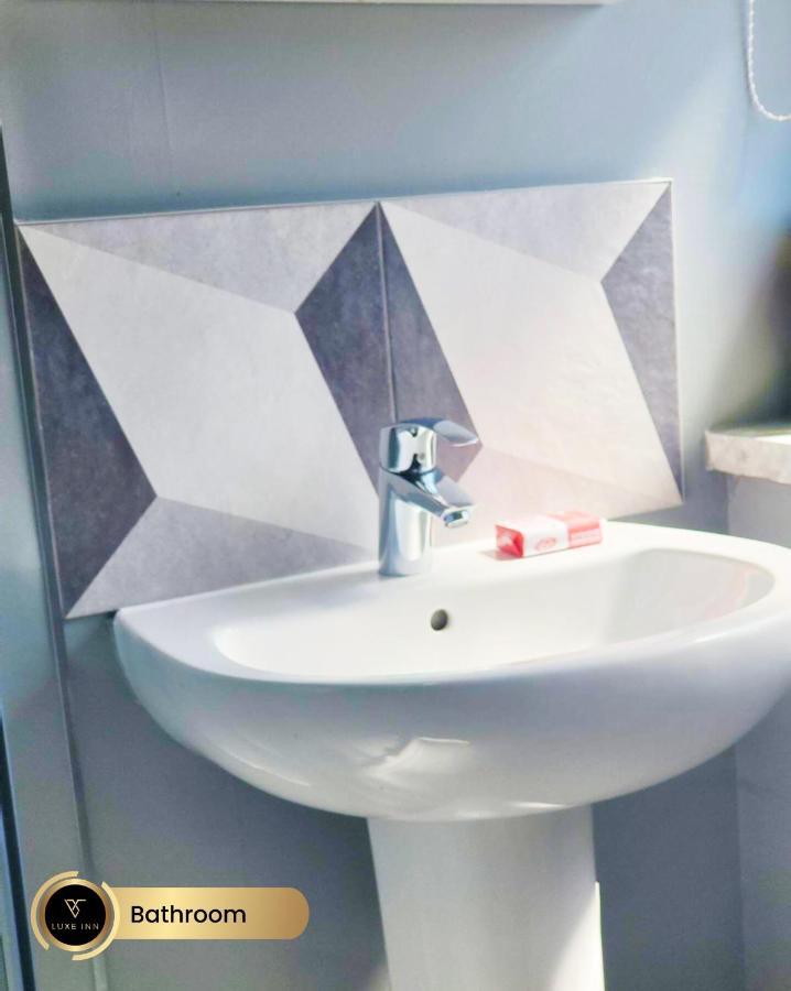 Nr Birmingham City Centre, 5 Bed, Luxe Inn Bagian luar foto